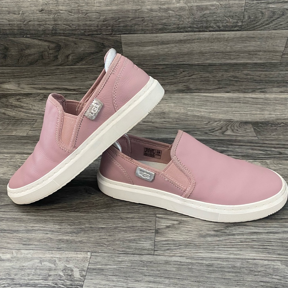 UGG Alameda Loafer Women 8  Leather